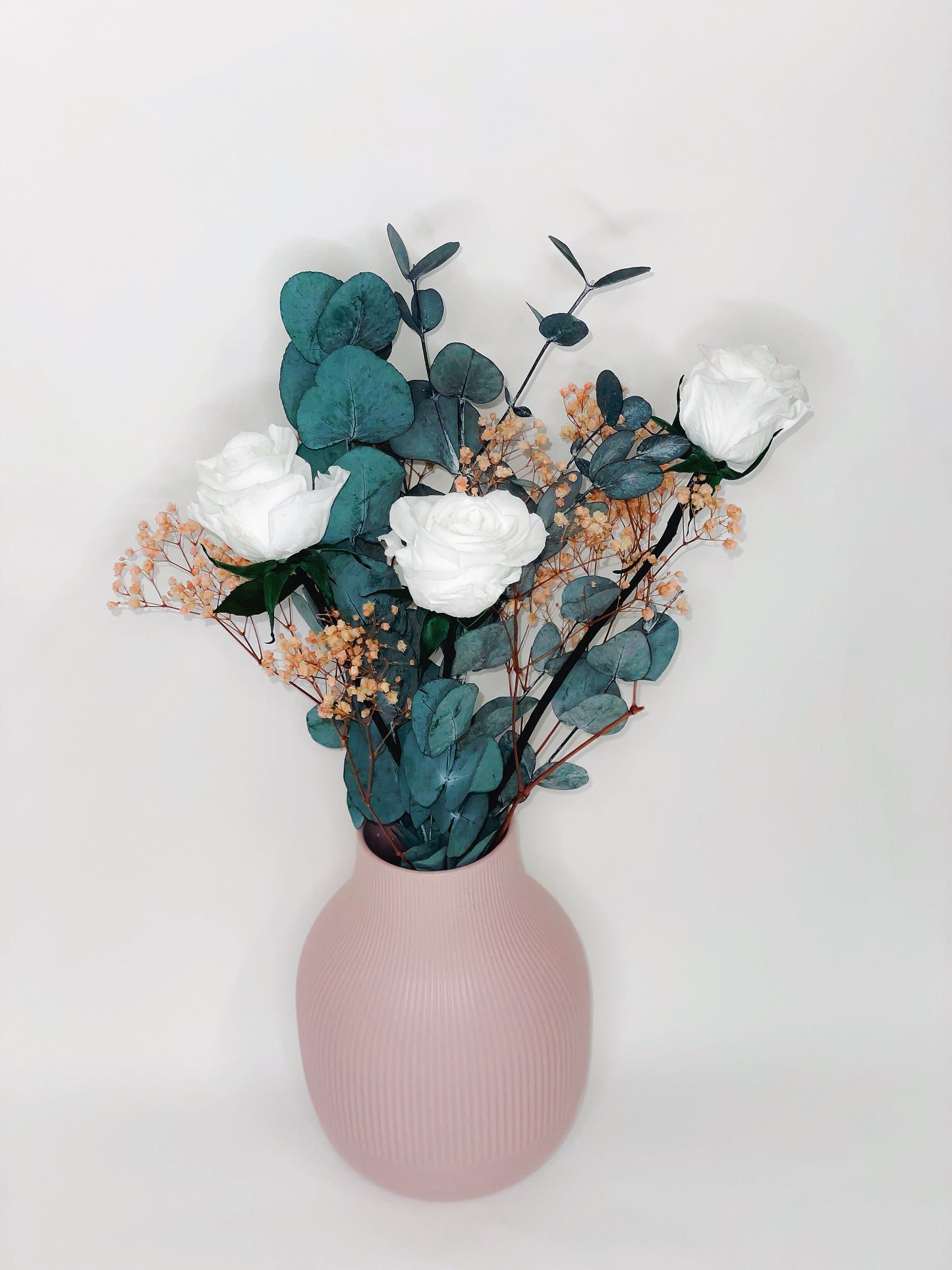 Bouquet of 3 stabilized roses